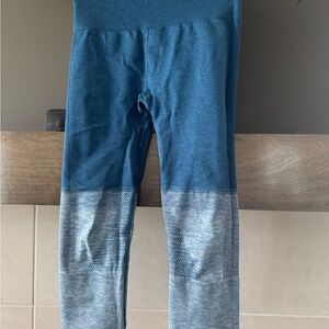 Women’s Cropped Blue Leggings